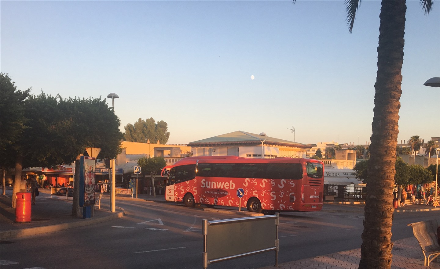 sunweb-bus-1.jpg