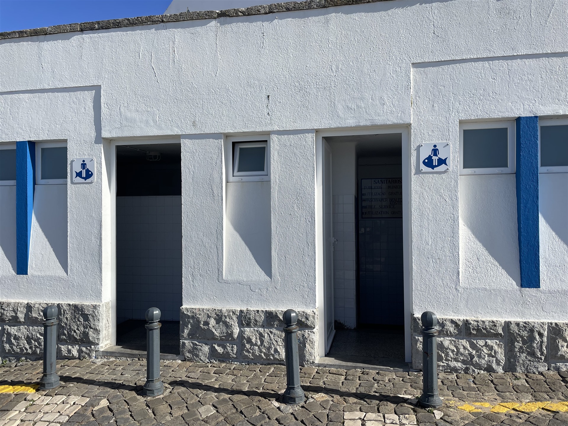 toilets-ericeira.jpg